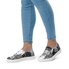 Load image into Gallery viewer, Women’s St. Paul's Slip-On Canvas Shoes