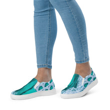 Load image into Gallery viewer, Icebergs Women’s slip-on canvas shoes
